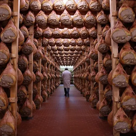 Alojamento de Acomodação e Pequeno-almoço Al Glicine Langhirano